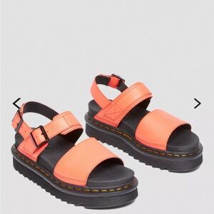 Dr Martens VOSS PISA LEATHER STRAP SANDALS